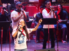 Cantos a la Revolución desde el Teatro Nacional Rubén Darío