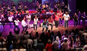 Cantos a la Revolución desde el Teatro Nacional Rubén Darío