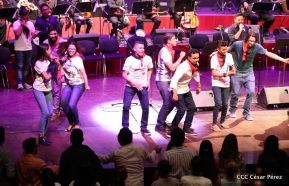 Cantos a la Revolución desde el Teatro Nacional Rubén Darío