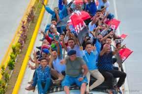 Caravanas de la victoria entran a Managua 