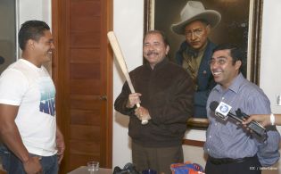  Presidente Daniel se reúne con el bigleaguer Everth Cabrera