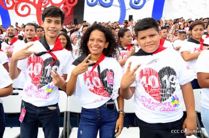 40/19 ¡Siempre Más Allá! celebrando la esperanza, el amor y la paz