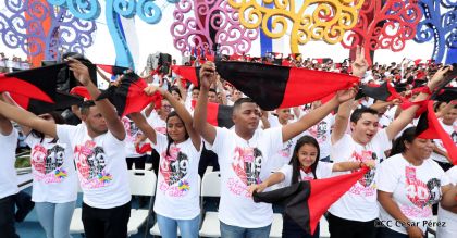 40/19 ¡Siempre Más Allá! celebrando la esperanza, el amor y la paz