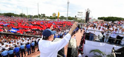 40/19 ¡Siempre Más Allá! celebrando la esperanza, el amor y la paz