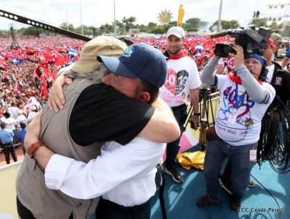 40/19 ¡Siempre Más Allá! celebrando la esperanza, el amor y la paz