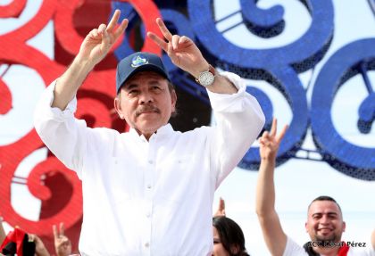 40/19 ¡Siempre Más Allá! celebrando la esperanza, el amor y la paz