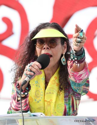 40/19 ¡Siempre Más Allá! celebrando la esperanza, el amor y la paz