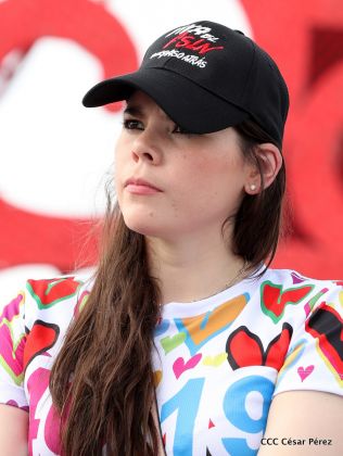 40/19 ¡Siempre Más Allá! celebrando la esperanza, el amor y la paz