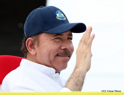 40/19 ¡Siempre Más Allá! celebrando la esperanza, el amor y la paz