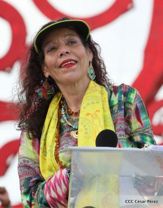 40/19 ¡Siempre Más Allá! celebrando la esperanza, el amor y la paz