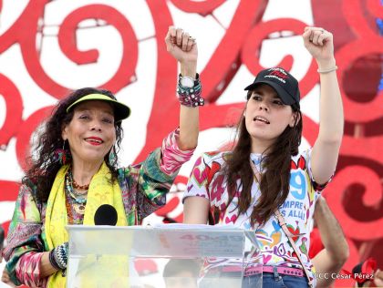 40/19 ¡Siempre Más Allá! celebrando la esperanza, el amor y la paz