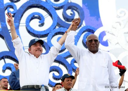 40/19 ¡Siempre Más Allá! celebrando la esperanza, el amor y la paz