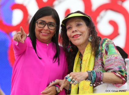 40/19 ¡Siempre Más Allá! celebrando la esperanza, el amor y la paz