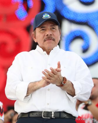 40/19 ¡Siempre Más Allá! celebrando la esperanza, el amor y la paz