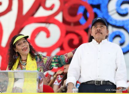 40/19 ¡Siempre Más Allá! celebrando la esperanza, el amor y la paz