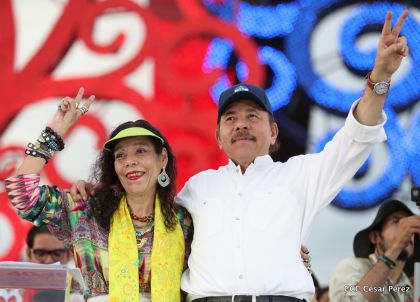 40/19 ¡Siempre Más Allá! celebrando la esperanza, el amor y la paz