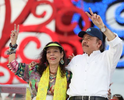 40/19 ¡Siempre Más Allá! celebrando la esperanza, el amor y la paz