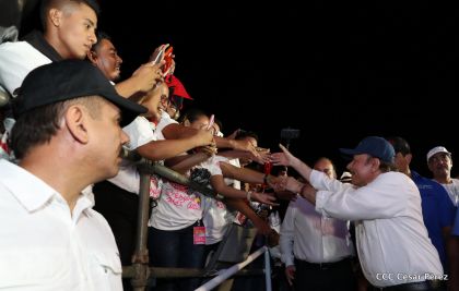 40/19 ¡Siempre Más Allá! celebrando la esperanza, el amor y la paz