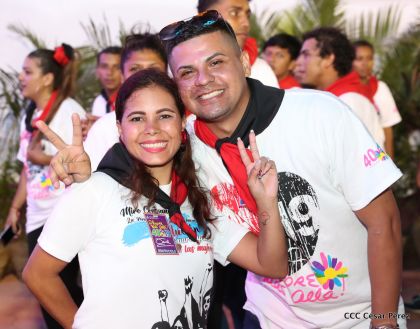 40/19 ¡Siempre Más Allá! celebrando la esperanza, el amor y la paz