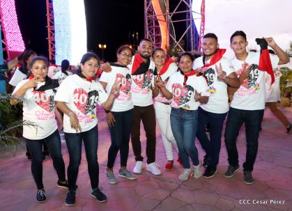 40/19 ¡Siempre Más Allá! celebrando la esperanza, el amor y la paz