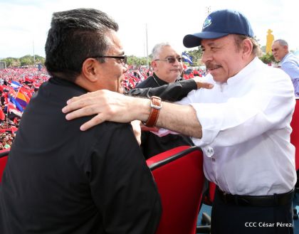 40/19 ¡Siempre Más Allá! celebrando la esperanza, el amor y la paz
