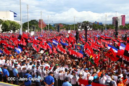40/19 ¡Siempre Más Allá! celebrando la esperanza, el amor y la paz