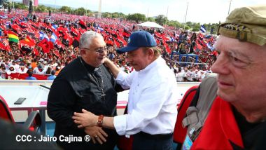 40/19 ¡Siempre Más Allá! celebrando la esperanza, el amor y la paz