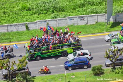 Caravanas de la victoria entran a Managua 