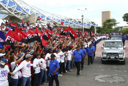 40/19 ¡Siempre Más Allá! celebrando la esperanza, el amor y la paz