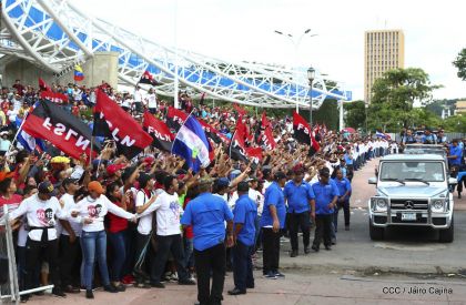 40/19 ¡Siempre Más Allá! celebrando la esperanza, el amor y la paz