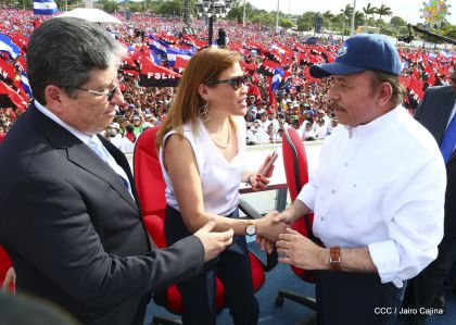 40/19 ¡Siempre Más Allá! celebrando la esperanza, el amor y la paz