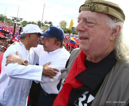 40/19 ¡Siempre Más Allá! celebrando la esperanza, el amor y la paz