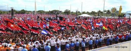 40/19 ¡Siempre Más Allá! celebrando la esperanza, el amor y la paz