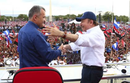 40/19 ¡Siempre Más Allá! celebrando la esperanza, el amor y la paz