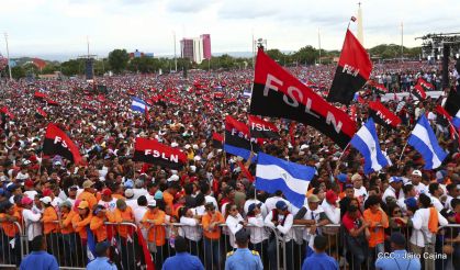 40/19 ¡Siempre Más Allá! celebrando la esperanza, el amor y la paz