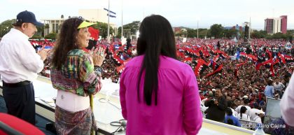 40/19 ¡Siempre Más Allá! celebrando la esperanza, el amor y la paz