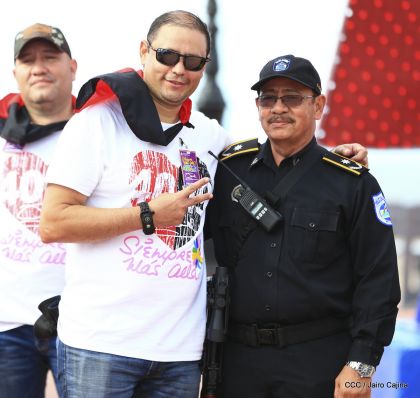 40/19 ¡Siempre Más Allá! celebrando la esperanza, el amor y la paz