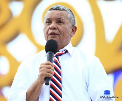 40/19 ¡Siempre Más Allá! celebrando la esperanza, el amor y la paz