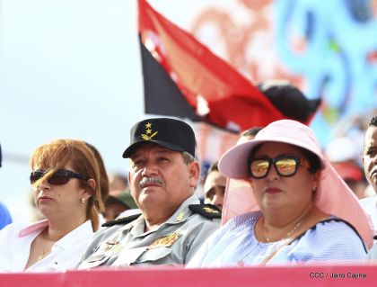 40/19 ¡Siempre Más Allá! celebrando la esperanza, el amor y la paz