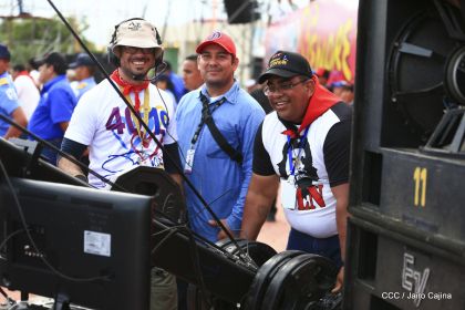 40/19 ¡Siempre Más Allá! celebrando la esperanza, el amor y la paz