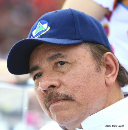 40/19 ¡Siempre Más Allá! celebrando la esperanza, el amor y la paz