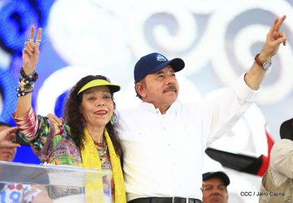 40/19 ¡Siempre Más Allá! celebrando la esperanza, el amor y la paz