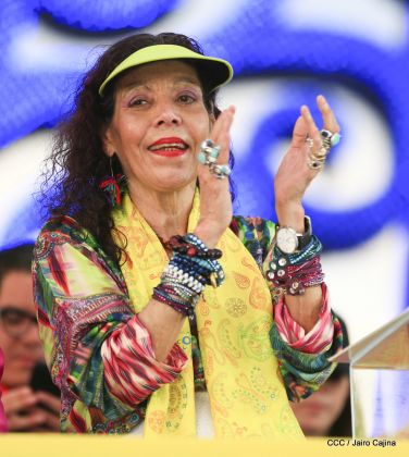 40/19 ¡Siempre Más Allá! celebrando la esperanza, el amor y la paz