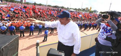 40/19 ¡Siempre Más Allá! celebrando la esperanza, el amor y la paz