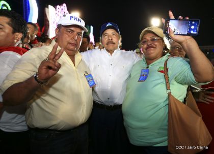 40/19 ¡Siempre Más Allá! celebrando la esperanza, el amor y la paz