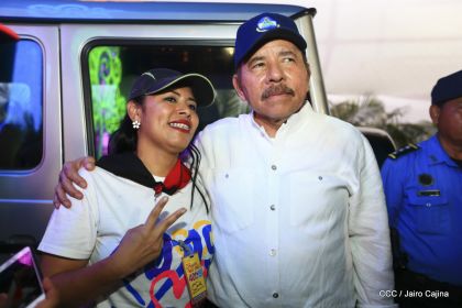 40/19 ¡Siempre Más Allá! celebrando la esperanza, el amor y la paz