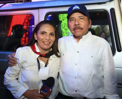 40/19 ¡Siempre Más Allá! celebrando la esperanza, el amor y la paz