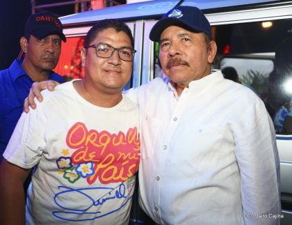 40/19 ¡Siempre Más Allá! celebrando la esperanza, el amor y la paz