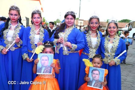 Leoneses conmemoran 131 aniversario de la publicación de Azul de Rubén Darío