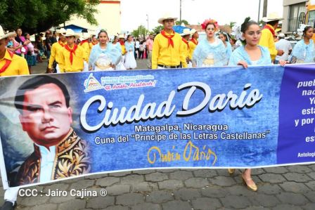 Leoneses conmemoran 131 aniversario de la publicación de Azul de Rubén Darío